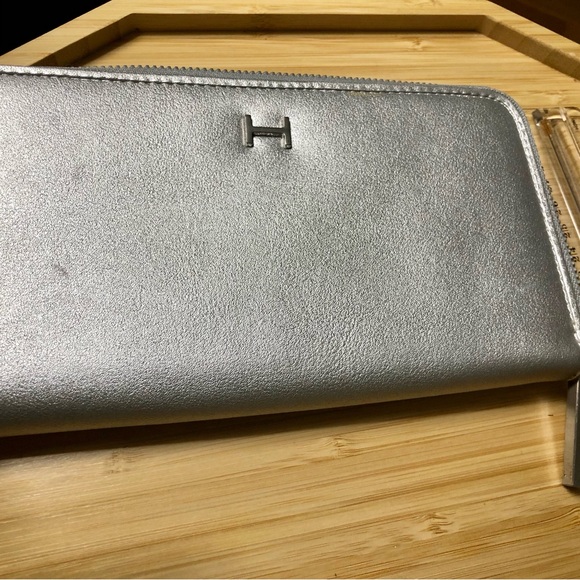 H by Halston Silver Wallet - Picture 1 of 6